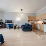 Hello Apartments Amber Garncarska *