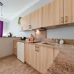 Hello Apartments Amber Garncarska