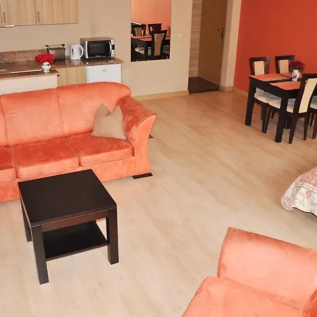 Amber Apartment *
