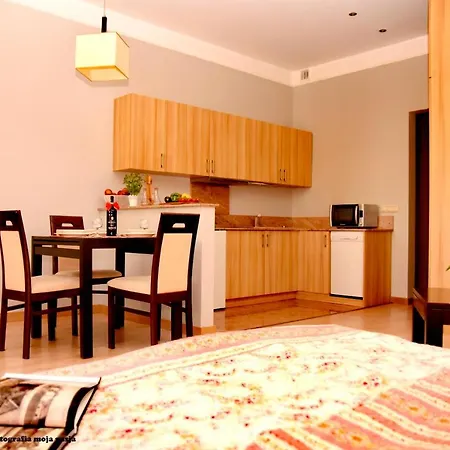 Amber Apartment *